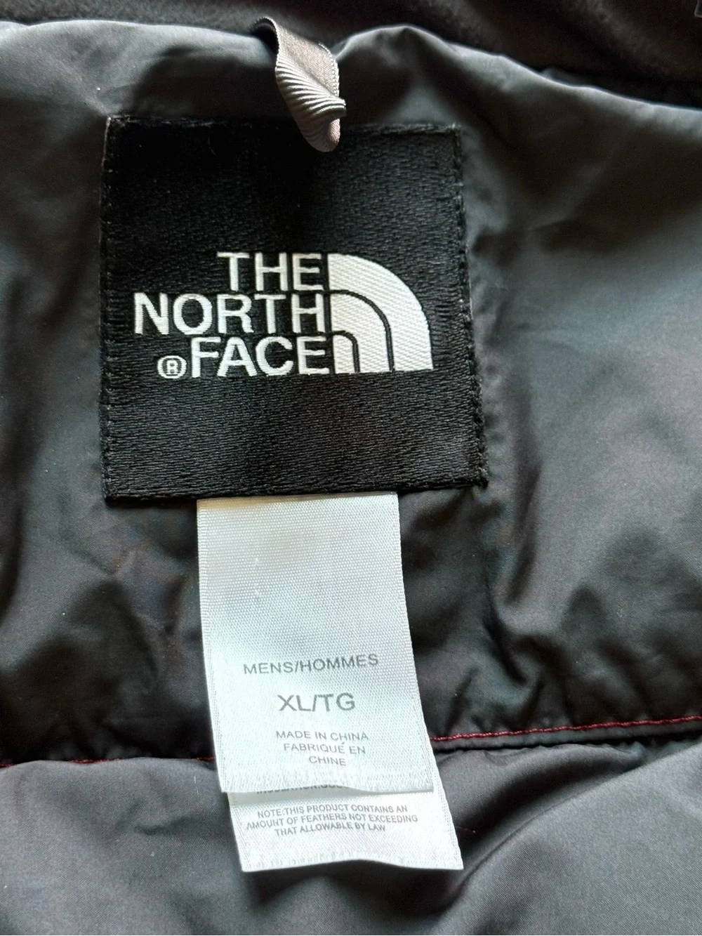 The North Face 550 red down puffer zip up jacket XL winter coat